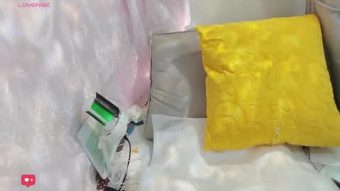 Anne Bebe online show from March 31, 2026, 11:49 pm