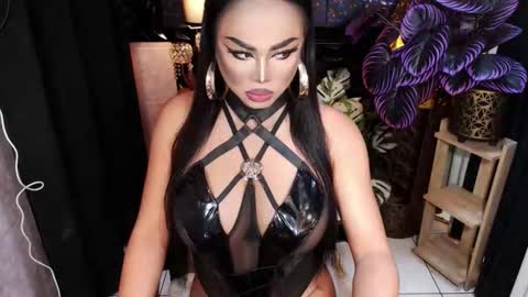 tsdarkdevon online show from December 5, 2025, 4:54 am