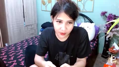 SHENA  online show from January 23, 2025, 6:35 pm