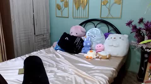 SHENA  online show from February 8, 2025, 11:44 am