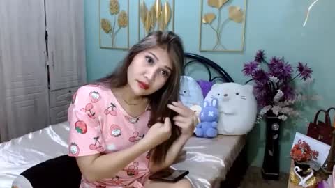 SHENA  online show from February 27, 2025, 5:47 pm