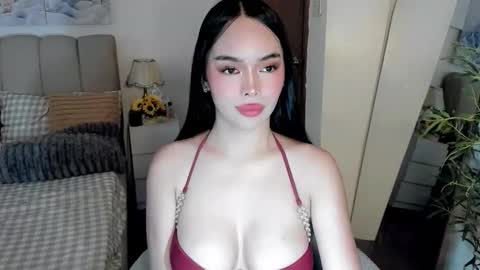 Graciella online show from April 24, 2026, 7:44 am