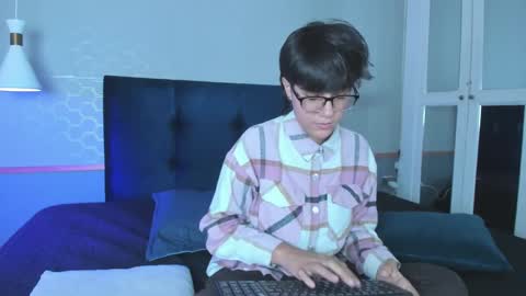 Maru online show from September 21, 2025, 7:59 pm