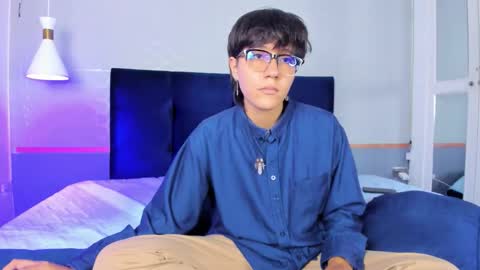 Maru online show from October 3, 2025, 7:55 pm