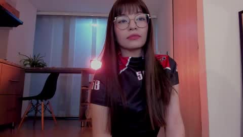 Snapshot of tsukys_spell chatting on December 21, 2024, 2:30 am Tsuky online show from December 21, 2024, 2:30 am