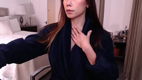 Valeria Martins online show from December 2, 2024, 8:00 pm