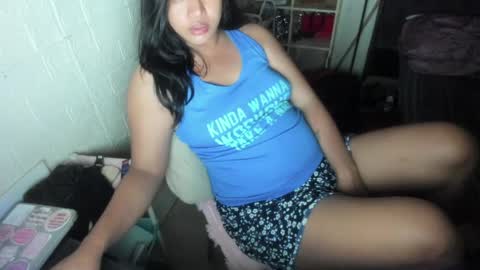 Snapshot of tsvanilla chatting on April 23, 2026, 12:29 pm Frankie online show from April 23, 2026, 12:29 pm