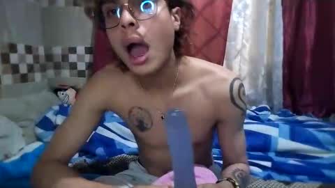 tubebecito12 online show from November 19, 2025, 1:05 am