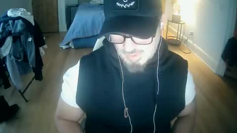 tuscan_taurus online show from November 1, 2025, 9:39 pm