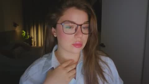 Ariana online show from November 9, 2025, 9:24 pm