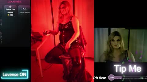 Snapshot of tvgirlth chatting on November 24, 2025, 10:42 pm Tia online show from November 24, 2025, 10:42 pm