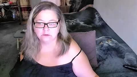 Lana online show from January 13, 2026, 2:17 am