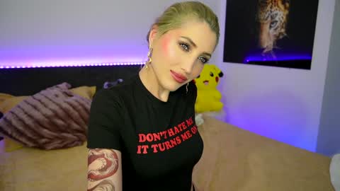 MayCarrey online show from January 31, 2025, 9:37 pm