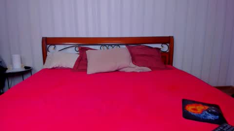 Snapshot of twelveeek chatting on December 19, 2025, 4:41 am Angus online show from December 19, 2025, 4:41 am