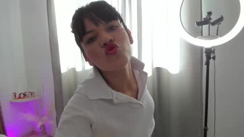 twerkgirl coral online show from November 18, 2025, 8:13 pm