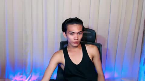twink_clint online show from February 21, 2025, 12:06 pm