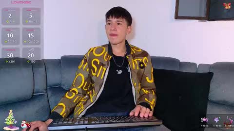 Snapshot of twink_daren chatting on December 20, 2025, 6:48 pm Mr Daren online show from December 20, 2025, 6:48 pm