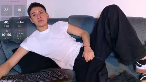 Snapshot of twink_daren chatting on February 23, 2026, 6:27 pm Mr Daren online show from February 23, 2026, 6:27 pm