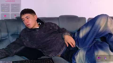Snapshot of twink_daren chatting on March 24, 2026, 6:13 pm Mr Daren online show from March 24, 2026, 6:13 pm