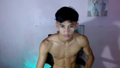 Snapshot of twink_michaelxxx chatting on July 15, 2026, 8:08 am Michael online show from July 15, 2026, 8:08 am