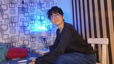 Snapshot of twink_sebas7 chatting on March 31, 2026, 12:16 pm Sebastin online show from March 31, 2026, 12:16 pm