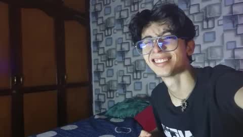 Snapshot of twink_sebas7 chatting on April 15, 2026, 12:12 pm Sebastin online show from April 15, 2026, 12:12 pm