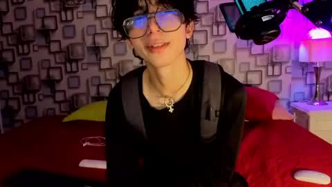 Snapshot of twink_sebas7 chatting on May 15, 2026, 12:12 pm Sebastin online show from May 15, 2026, 12:12 pm