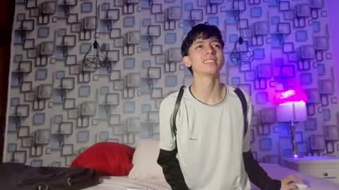 Snapshot of twink_sebas7 chatting on June 10, 2026, 12:15 pm Sebastin online show from June 10, 2026, 12:15 pm