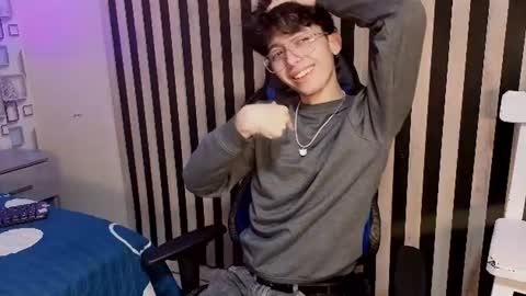 Snapshot of twink_sebas7 chatting on July 1, 2026, 12:29 pm Sebastin online show from July 1, 2026, 12:29 pm