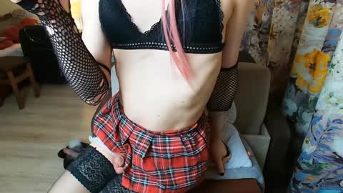 Vicky  Victor online show from December 4, 2024, 6:17 pm