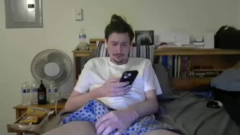 TwinkyMcgee online show from March 31, 2026, 6:25 am