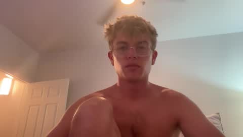 twinkytwunky online show from April 30, 2026, 6:14 pm