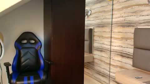 twinslovers_ online show from January 11, 2026, 3:11 am