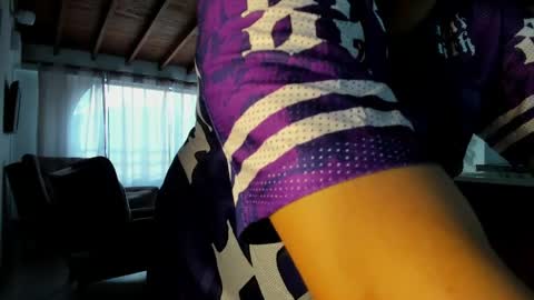 Clio  Tadeo online show from April 17, 2026, 10:24 pm