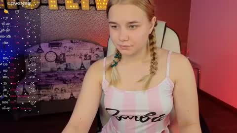 twixxxyt online show from May 23, 2026, 7:56 am