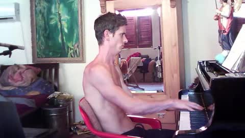 TobeBritta online show from December 30, 2024, 7:11 pm