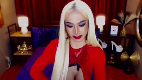 KiaraKeana online show from April 21, 2026, 8:55 pm