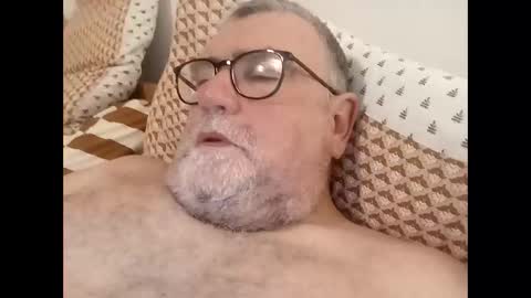 twohats2810 online show from March 10, 2026, 8:14 pm