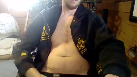 twootall online show from February 18, 2025, 5:21 pm