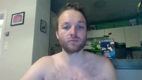 Snapshot of tworoardsdiverge chatting on December 3, 2025, 11:25 pm tworoardsdiverge online show from December 3, 2025, 11:25 pm