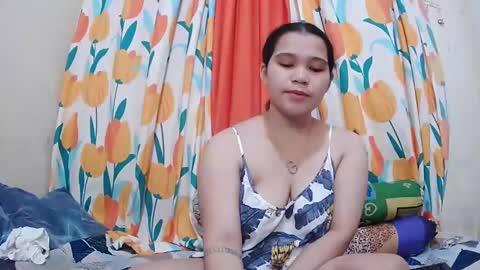 Lyn and lea online show from February 1, 2025, 2:58 am