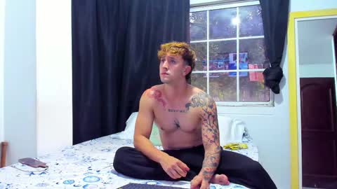 Snapshot of twunk_mescal chatting on November 3, 2025, 10:32 pm Matias online show from November 3, 2025, 10:32 pm
