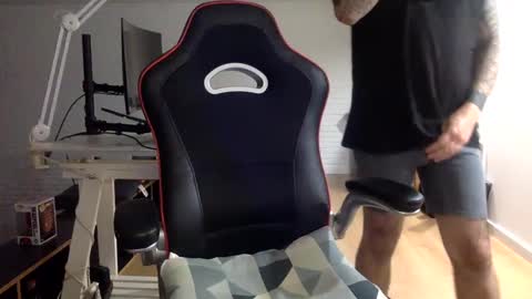 txalkan6060 online show from February 17, 2025, 6:04 pm