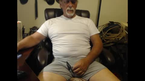 txlobo60 online show from April 30, 2026, 12:06 am