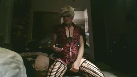 tyler2wo online show from March 9, 2025, 2:29 am