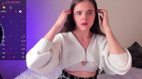 Ema online show from December 19, 2025, 6:37 pm