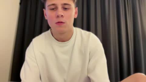 tyler_garrner online show from October 1, 2025, 3:51 pm