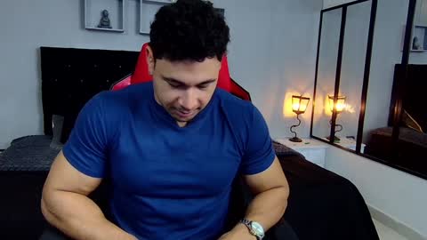 tyler_hank1 online show from December 3, 2024, 12:06 pm