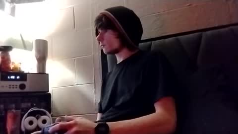 Snapshot of tylerlee199169 chatting on October 14, 2025, 12:11 am Tyler online show from October 14, 2025, 12:11 am