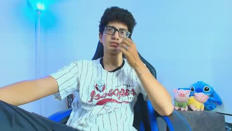   online show from September 26, 2025, 6:06 am